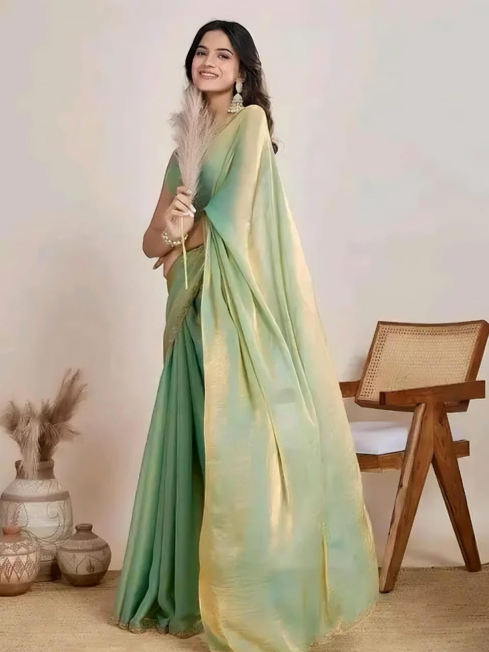 Pista trendy soft fabric saree with lace border sirojaki diamond